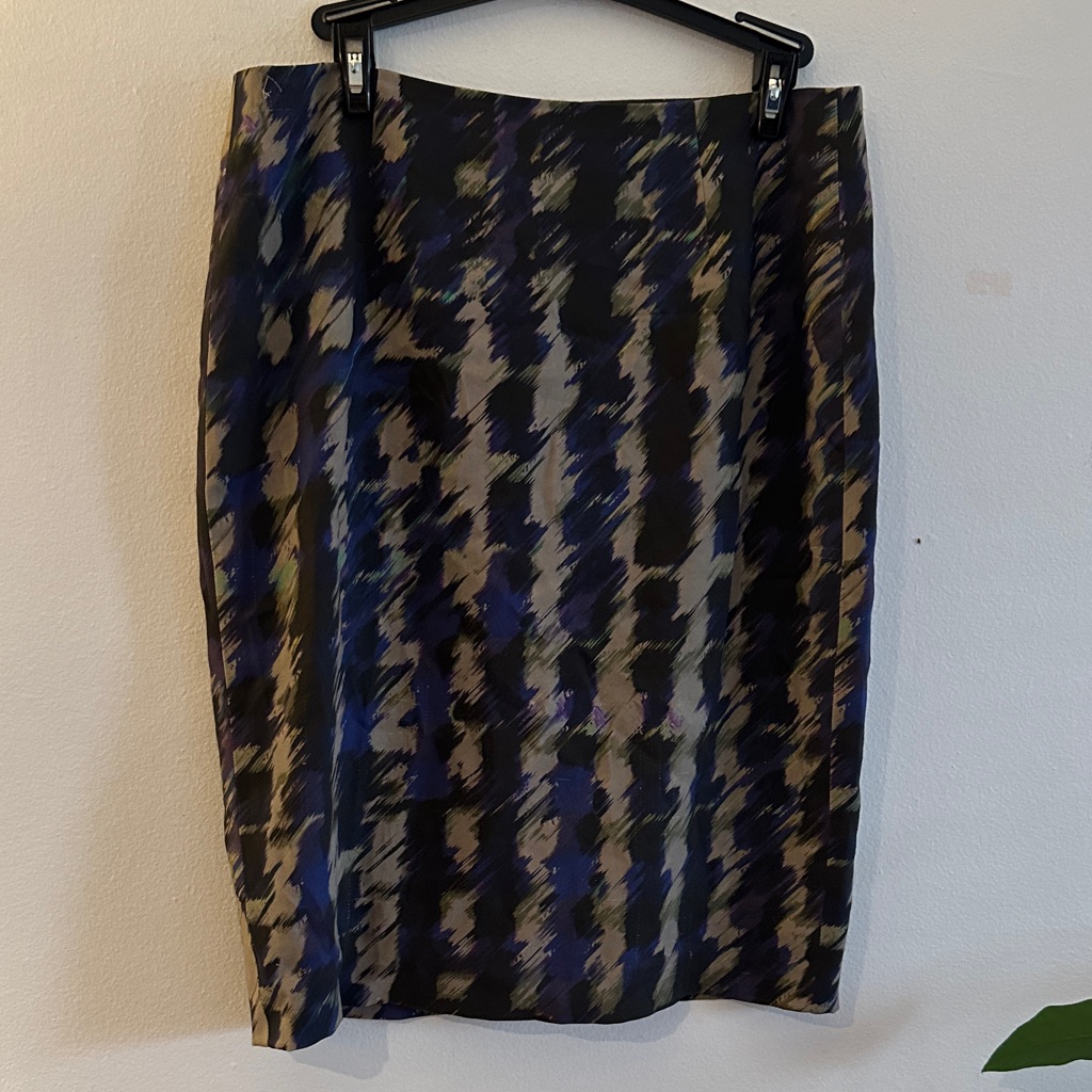 Hugo Boss Women's Abstract Pencil Skirt In Blue And Black - Preloved